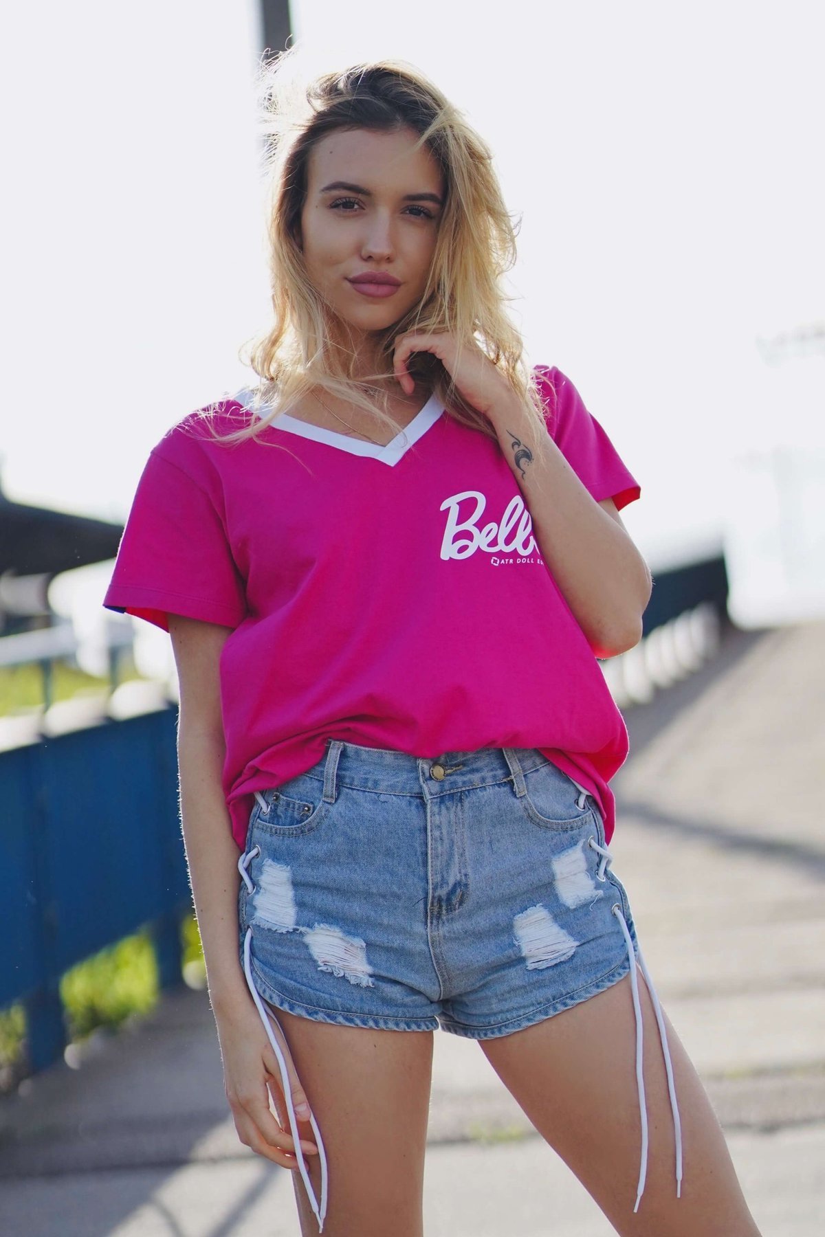 T-shirt ATR Wear Bella Doll Edition różowy